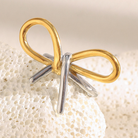 Bague tendance élégante et irrégulière en acier inoxydable doré, de la collection Romantique (1 pièce), étanche.