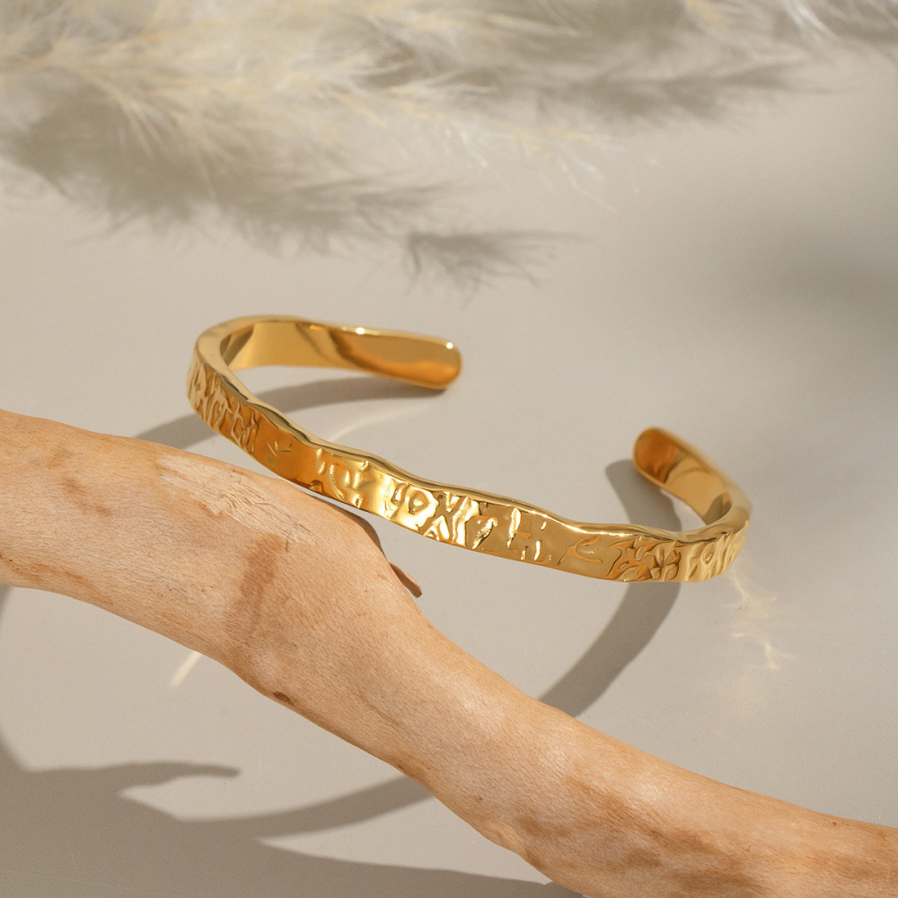 Bracelet Jonc Étanche En Acier Inoxydable Doré, Motif Marteau (1 Pièce) Image4