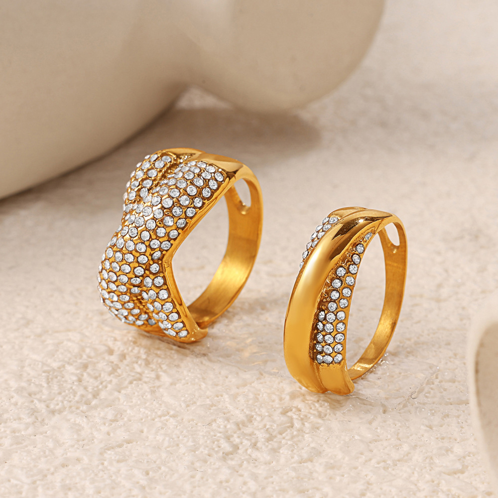 Bague En Acier Inoxydable De Forme Irrégulière, Étanche, Couleur Or, Ornée D'Un Strass. Image3