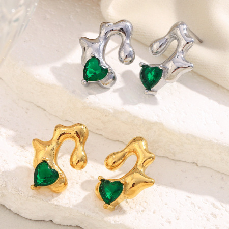 Boucles d'oreilles puces pour femme, en acier inoxydable doré, imperméables, en forme de cœur, collection Luxe, 1 paire 2