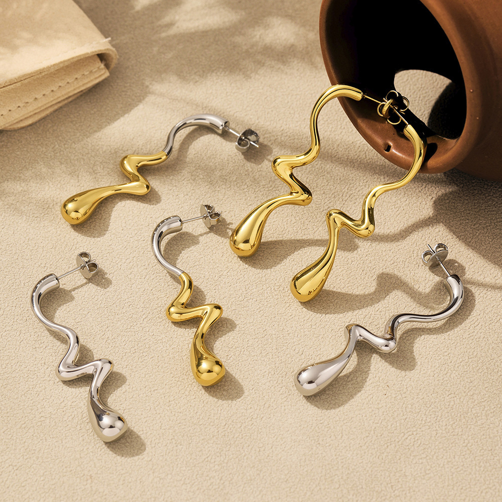 Boucles D'Oreilles Pendantes Pour Femme, En Acier Inoxydable Doré, Imperméables, De Forme Irrégulière, À Porter Au Quotidien (1 Paire). Image5