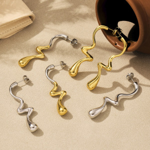 Boucles D'Oreilles Pendantes Pour Femme, En Acier Inoxydable Doré, Imperméables, De Forme Irrégulière, À Porter Au Quotidien (1 Paire). h5 Image5