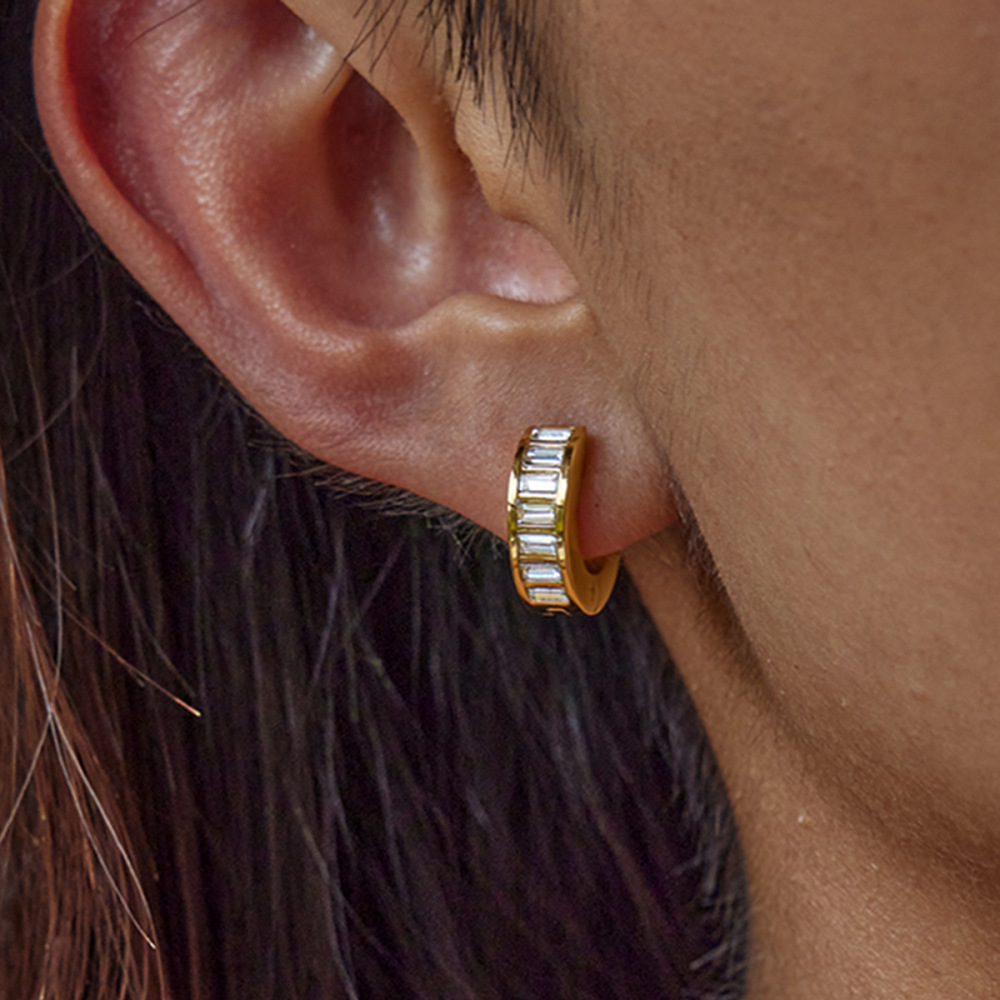 1 Paire De Boucles D'Oreilles Créoles Luxueuses Pour Femmes, En Acier Inoxydable Uni, Étanches, Couleur Or. Image4
