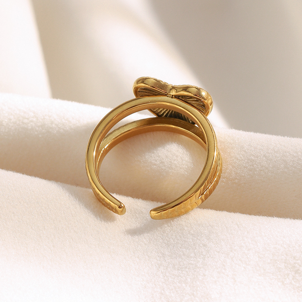 Bague Tendance Décontractée En Forme De Cœur, En Acier Inoxydable, Couleur Or, 1 Pièce, Collection Simple. Image4