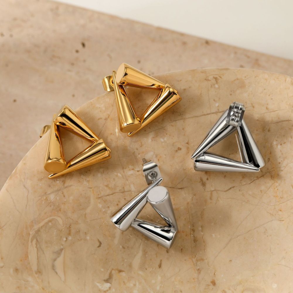 Boucles D'Oreilles Puces Pour Femmes, En Acier Inoxydable, Imperméables, En Forme De Triangle Simple Image2