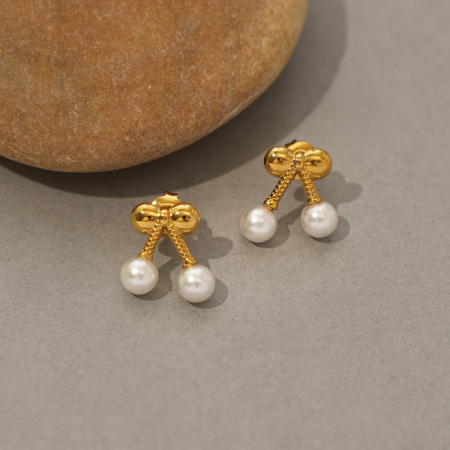 1 paire de boucles d'oreilles puces pour femme en acier inoxydable doré, motif cerise douce 2