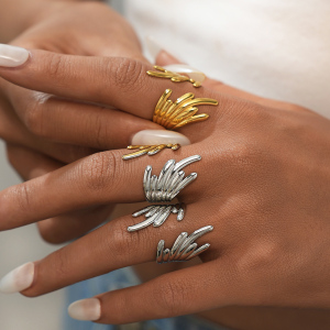 Bague Tendance Casual Wings En Acier Inoxydable Étanche Couleur Or (1 Pièce) h5 Image5