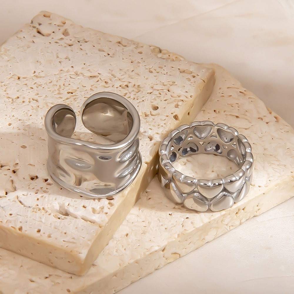 Bague Simple Et Décontractée En Acier Inoxydable De Forme Irrégulière Image3