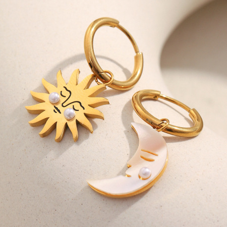 1 paire de boucles d'oreilles pendantes Sun&Moon en acier inoxydable étanche couleur or, en forme de coquillage 2