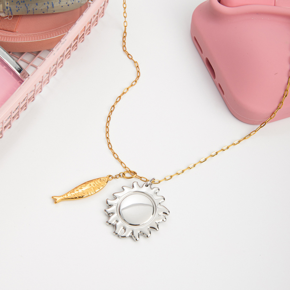 Collier Pendentif Classique Daily Sun Pour Femme, En Acier Inoxydable Étanche, Couleur Or (1 Pièce) Image5