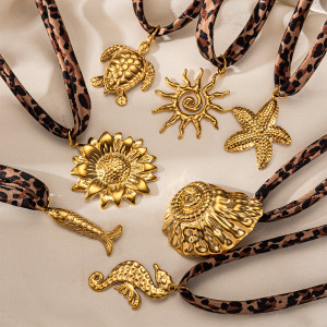 Collier Pendentif En Acier Inoxydable Doré, Imprimé Léopard, Étanche (1 Pièce) h5 Image4
