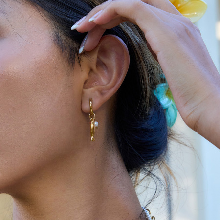 Boucles d'oreilles pendantes chics en acier inoxydable doré, imperméables, en forme de poisson (1 paire)