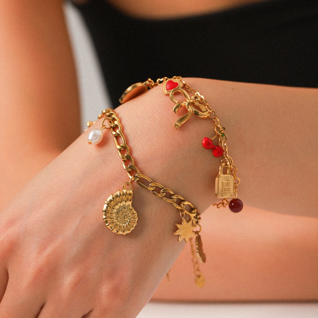 Bracelet à breloques pour femme, 1 pièce, collection Simple, nœud papillon quotidien, en acier inoxydable étanche.
