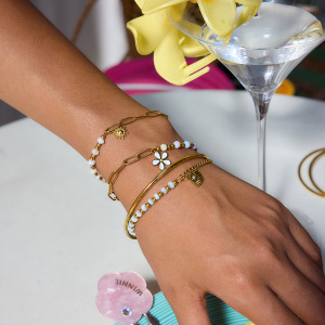 Bracelet À Breloques Pour Femme, En Acier Inoxydable Doré, Orné D'Une Fleur Délicate (1 Pièce). h5 Image5
