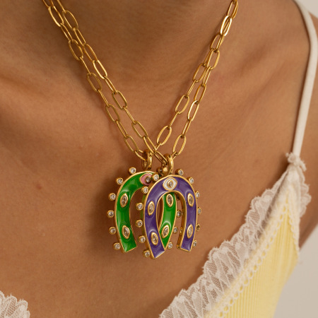Collier pendentif rétro en forme de fer à cheval, en acier inoxydable étanche, couleur or, pour femme (1 pièce)