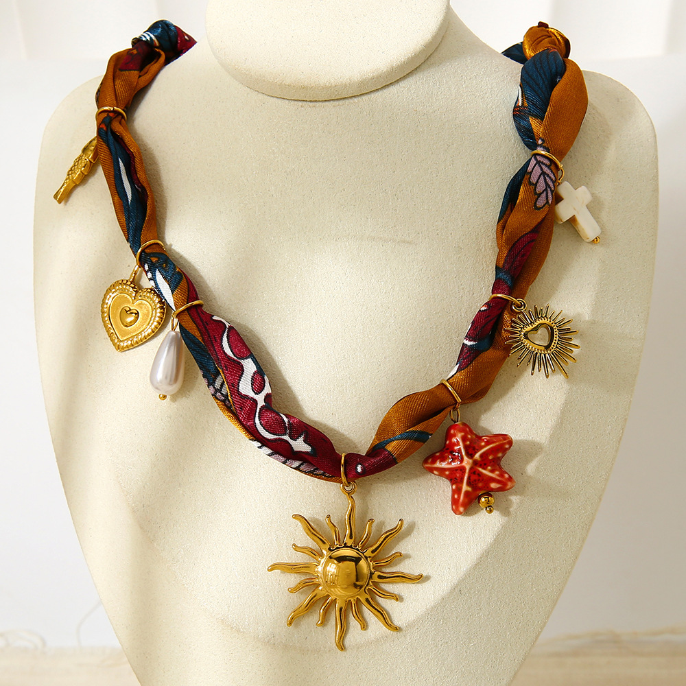 Collier Élégant Et Luxueux Avec Pendentif En Forme De Cœur Et De Soleil Pour Femme, 1 Pièce Image5