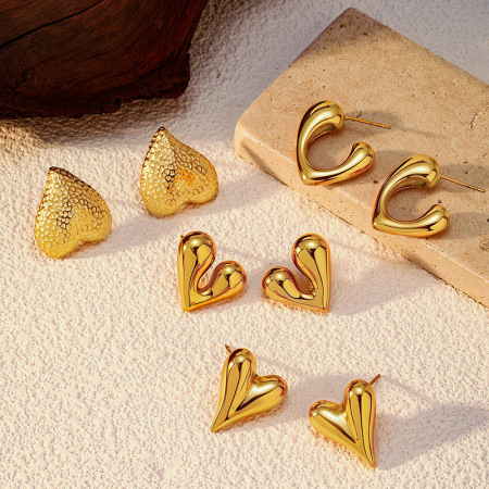 Boucles d'oreilles puces romantiques et élégantes en forme de cœur, en acier inoxydable étanche, couleur or, pour femmes