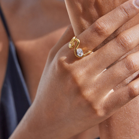 Bague pour femme en acier inoxydable doré, forme incurvée, étanche, sertie de pierres précieuses (1 pièce). 2