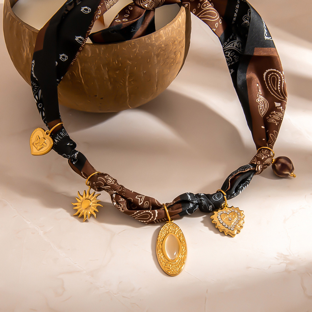 Collier Pendentif En Forme De Cœur Avec Écharpe 1 Pièce Image5