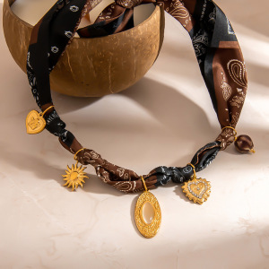 Collier Pendentif En Forme De Cœur Avec Écharpe 1 Pièce h5 Image5