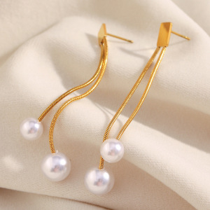 1 Paire De Boucles D'Oreilles Pendantes Élégantes À Pompons En Acier Inoxydable Étanche Couleur Or h5 Image5