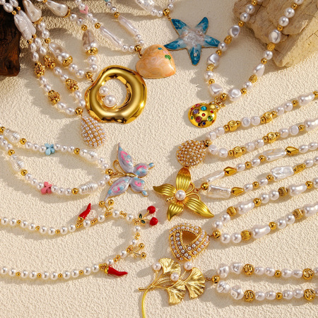 Collier de perles à breloques en émail 1 pièce 2