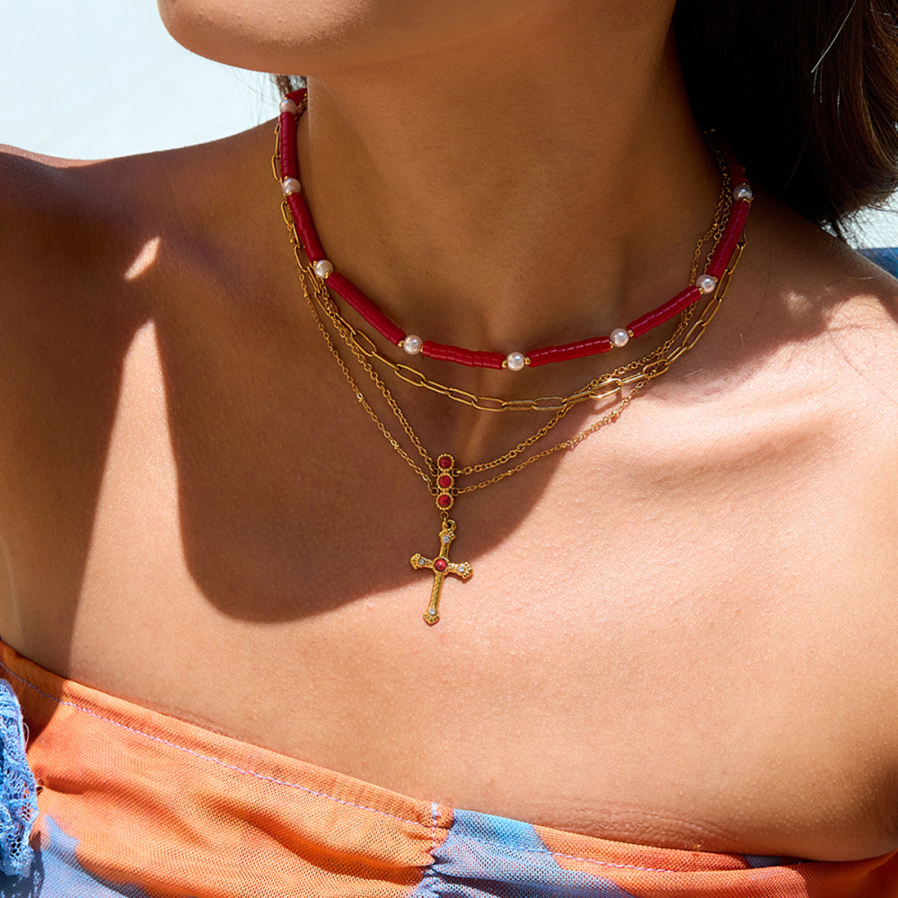 Collier Superposé Luxueux Pour Femme, En Acier Inoxydable Rouge, Étanche Et Couleur Or, Orné D'Une Croix (1 Pièce) Image4