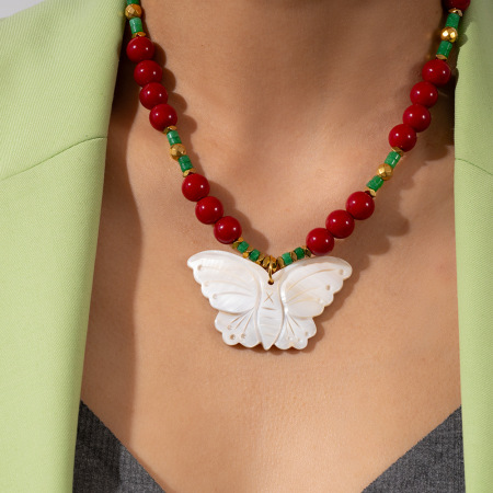 Collier de perles pour femme en pierres naturelles et motif papillon, 1 pièce