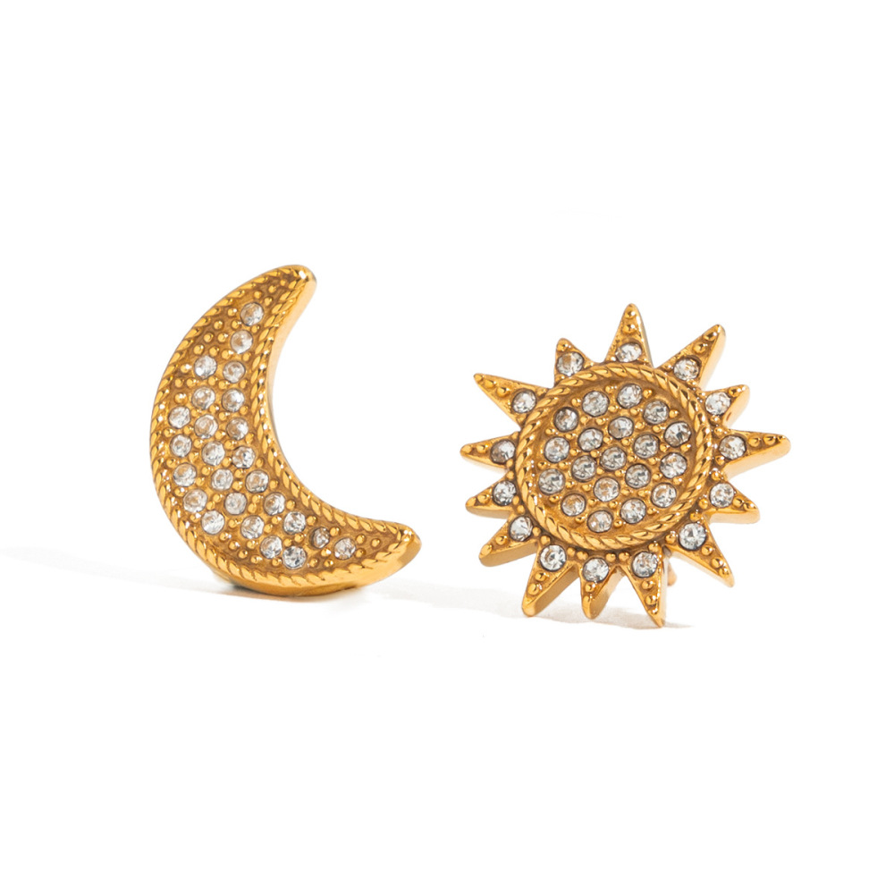 1 Paire De Boucles D'Oreilles Puces Délicates Soleil Et Lune En Acier Inoxydable Étanche Couleur Or Pour Femme 