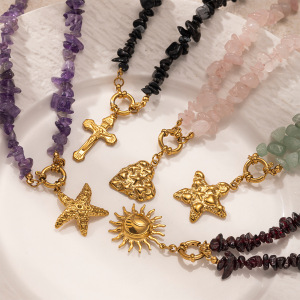 Collier Tressé Doré Avec Croix En Forme De Cœur Rétro Et Pierres Naturelles (1 Pièce) h5 Image4
