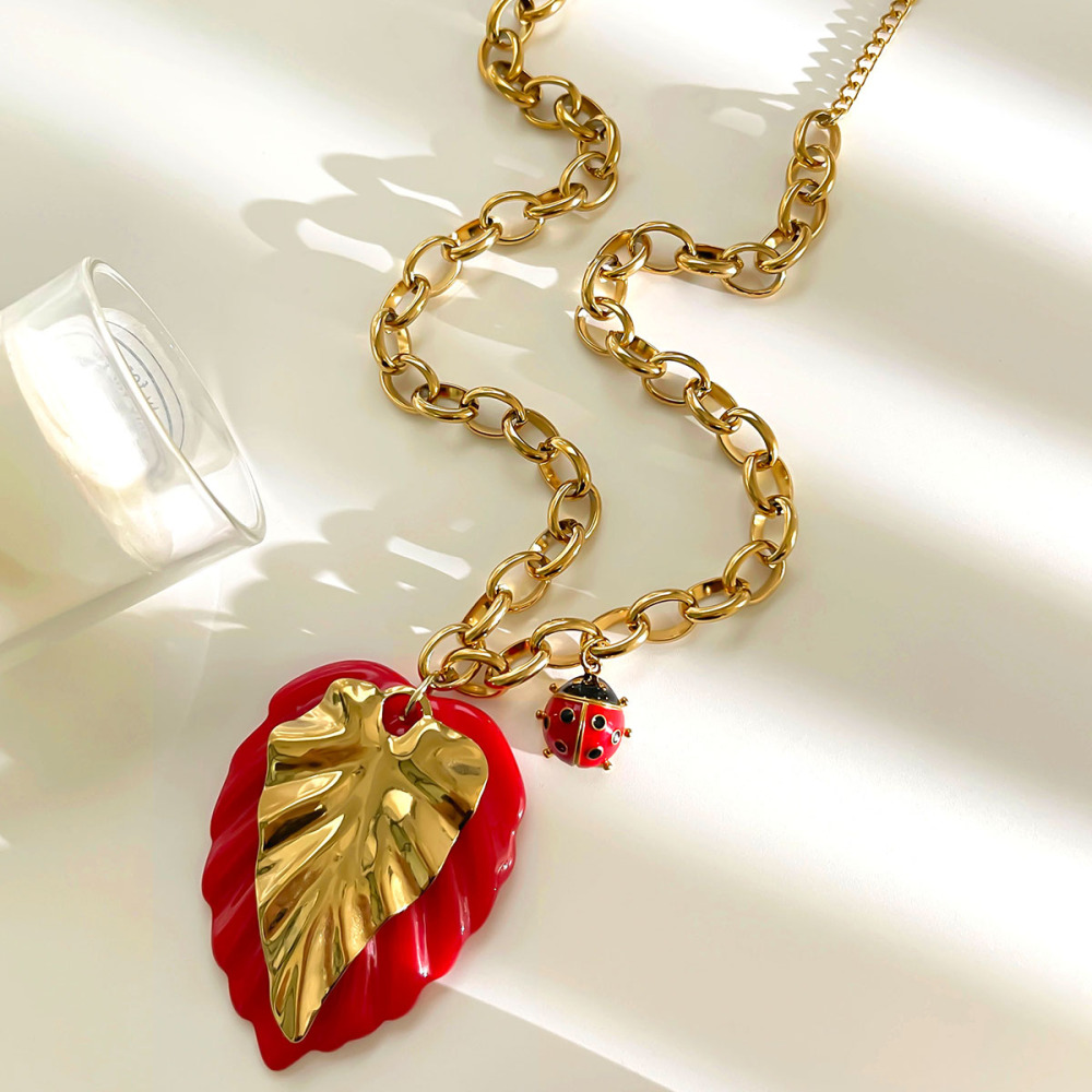Collier Pendentif Feuille En Acier Inoxydable Étanche Couleur Or Image5