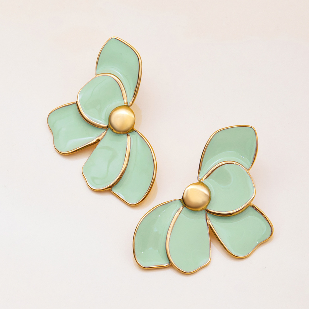1 Paire De Boucles D'Oreilles Puces Élégantes Pour Femme, En Acier Inoxydable Imperméable, Couleur Or, Avec Motif Floral. Image7