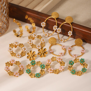 Boucles D'Oreilles Puces Pour Femmes, Motif Floral Simple Du Quotidien, En Acier Inoxydable Étanche, Couleur Or. h5 Image3
