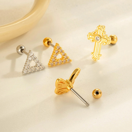 Boucle d'oreille piercing papillon en cuivre doré et zircon 2
