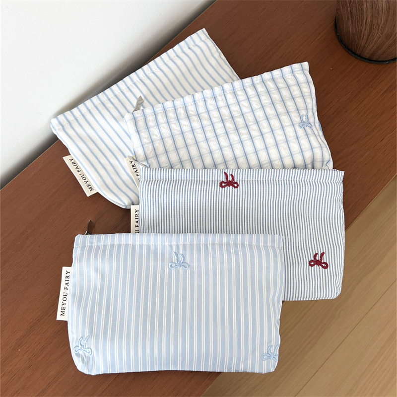 Trousse De Maquillage Pour Femme En Polyester À Rayures Douces, Série Simple, 1 Pièce Image2