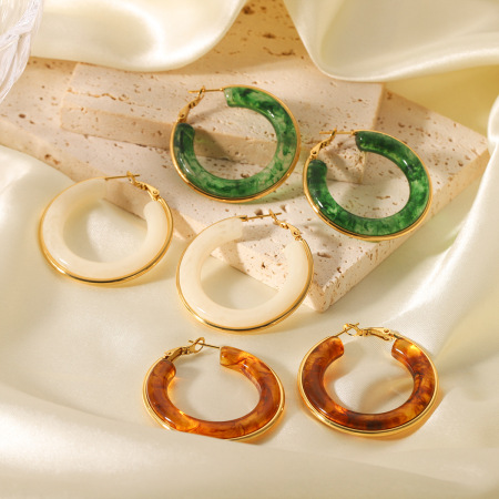1 paire de boucles d'oreilles créoles géométriques simples pour femme, en acier inoxydable étanches, à porter au quotidien. 2