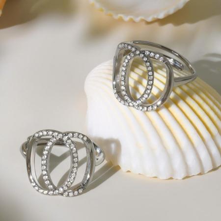 Bague classique Infinity en acier inoxydable étanche couleur or avec zircon (1 pièce) 2