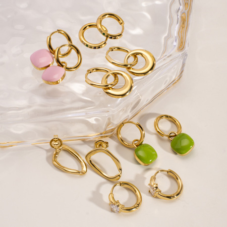 1 paire de boucles d'oreilles créoles élégantes et imperméables en acier inoxydable uni de la collection Simple Series pour femmes