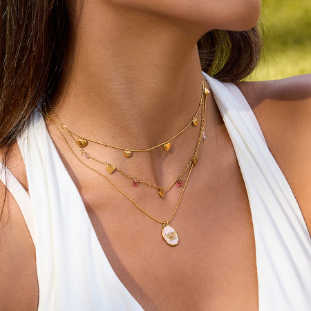 Collier pendentif papillon mignon en acier inoxydable étanche couleur or pour femme (1 pièce)