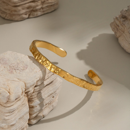 Bracelet jonc étanche en acier inoxydable doré, motif marteau (1 pièce)