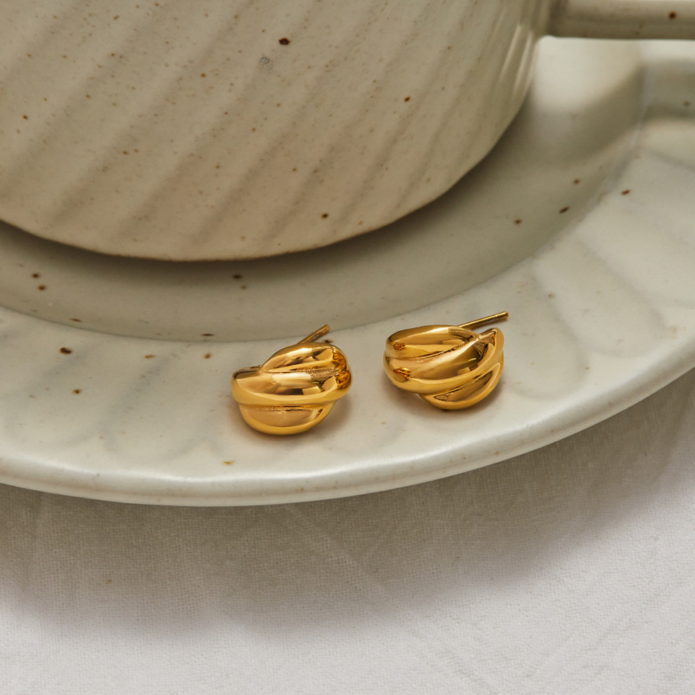 1 Paire De Boucles D'Oreilles Créoles Simples À Torsion En Acier Inoxydable Étanche Couleur Or Pour Femmes Image4