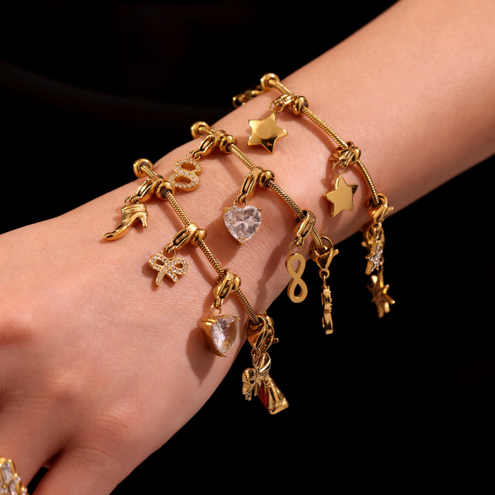 Bracelet À Breloques Pour Femme, En Acier Inoxydable Doré, Avec Pendentif Cœur Délicat (1 Pièce). Image5