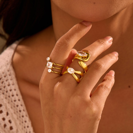 Bague ajustable pour femme, élégante et géométrique, en acier inoxydable étanche, collection Simple Series (1 pièce).
