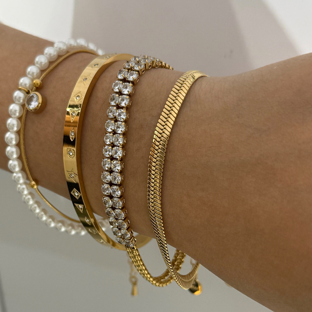 Bracelet Jonc Pour Femme, Luxueux Et Décontracté, En Acier Inoxydable, Imperméable, Couleur Or, Orné De Zircon. Image3