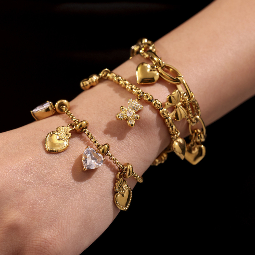Bracelet À Breloques Pour Femme, En Acier Inoxydable Doré, Imperméable, Avec Motif Ours (1 Pièce). Image3