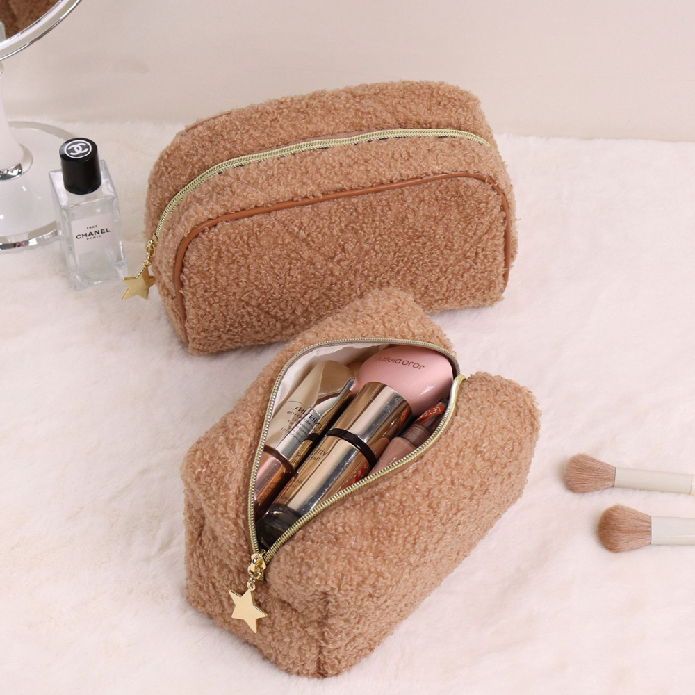 1 Trousse De Maquillage Simple En Peluche De Couleur Unie Image4