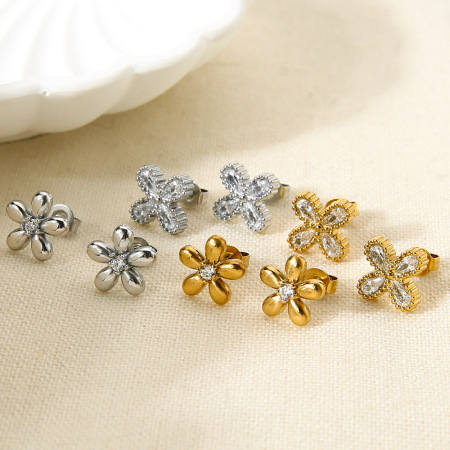 Boucles d'oreilles puces élégantes en acier inoxydable doré, ornées de zircon, style romantique, en forme de fleur, étanches. 2