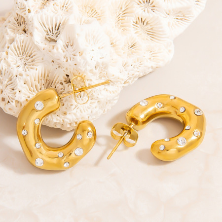 1 paire de boucles d'oreilles créoles en acier inoxydable doré, étanches, en forme de C 2