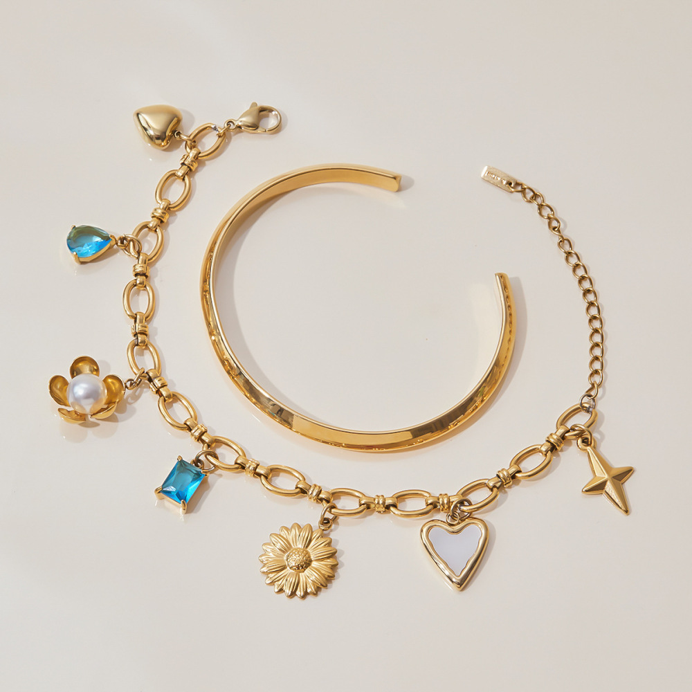 Bracelet À Breloques Rétro Rectangulaire En Acier Inoxydable, Étanche, Couleur Or, Pour Femme (1 Pièce) Image3
