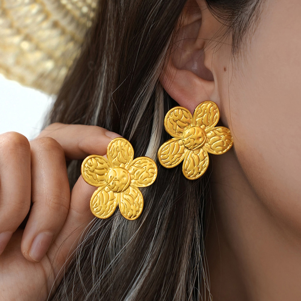 1 Paire De Boucles D'Oreilles Puces Simples Pour Femmes, En Acier Inoxydable Étanche, Couleur Or, Avec Motif Floral Quotidien. Image8